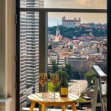 Klinger Downtown High Floor * Bratislava