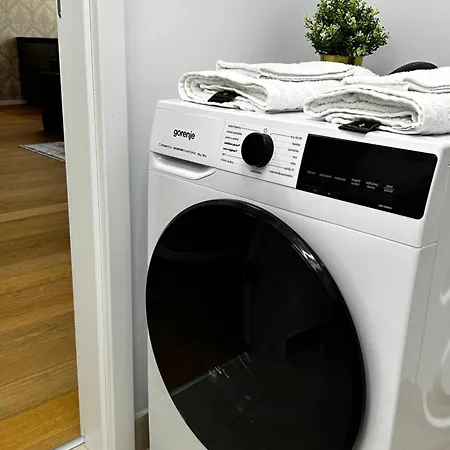 Klinger Downtown High Floor *