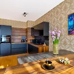 Klinger Downtown High Floor דירה